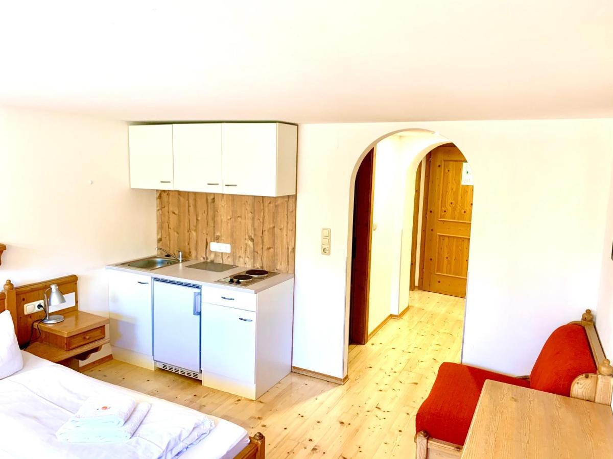 Appartement Gutshof Zum Schluxen à Pinswang Extérieur photo